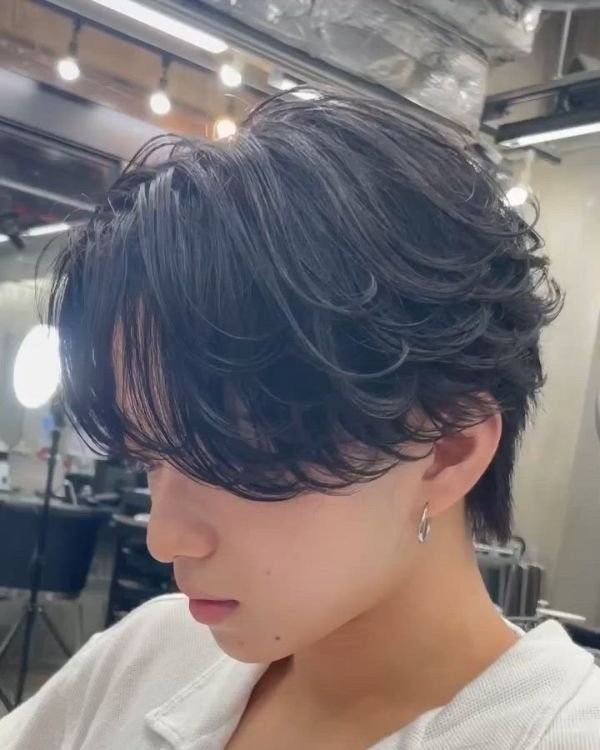 Wavy two Block Haircut of Korean boy
