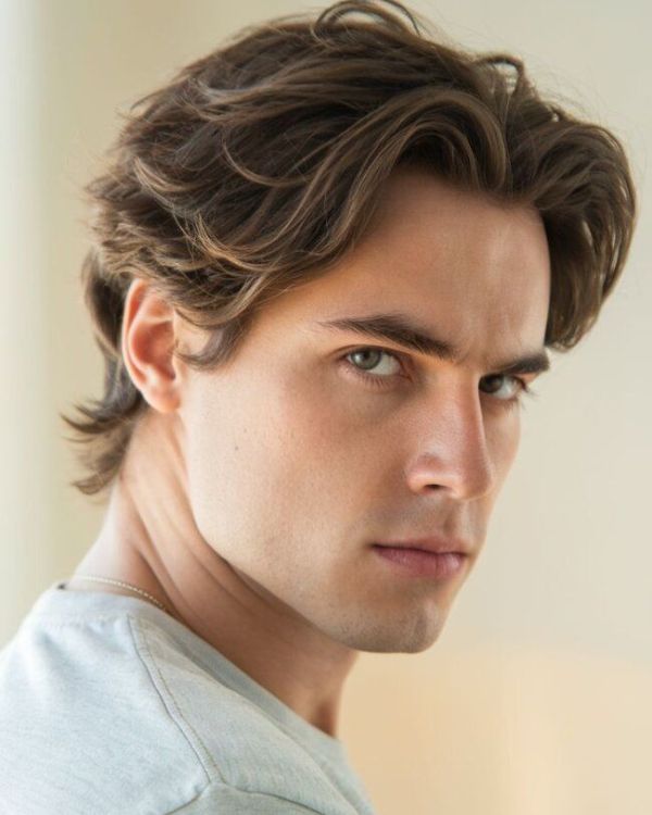 Medium Parted Flow cut