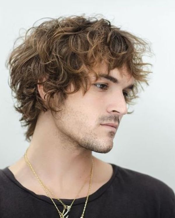 Messy, Layered Curly Hair