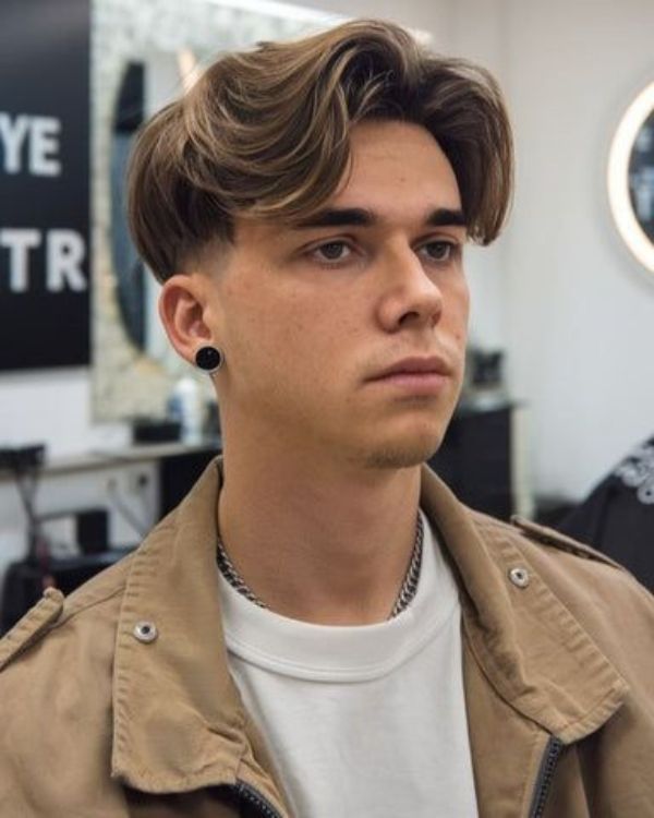 Stylish Classic Middle Part